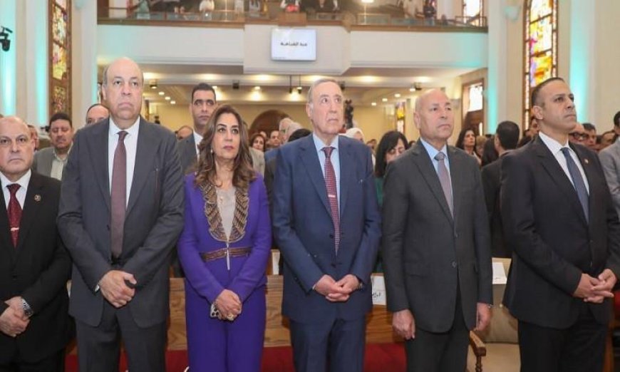 وزيرة التنمية المحلية والبيئة تحتفل بعيد القيامة مع الطائفة الإنجيلية