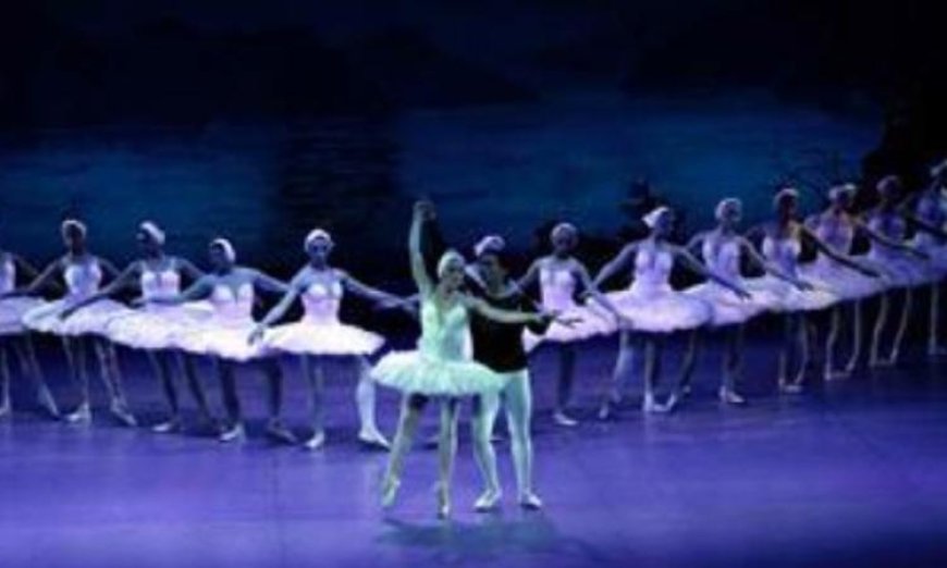فرقة باليه أوبرا القاهرة تعرض عروض بحيرة البجع على المسرح الكبير بأربعة عروض مبهرة