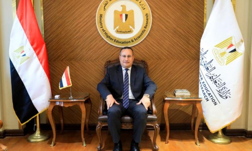 قنصوة يقدم تهنئته للأخوة الأقباط في المجتمع الأكاديمي بمناسبة عيد القيامة المجيد