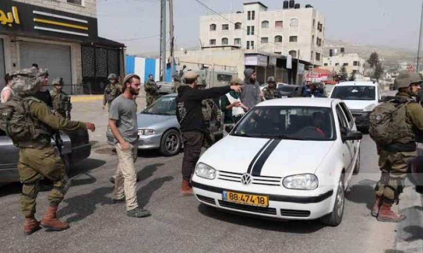 مستعمرون يعتدون على سيارات الفلسطينيين في شمال شرق القدس