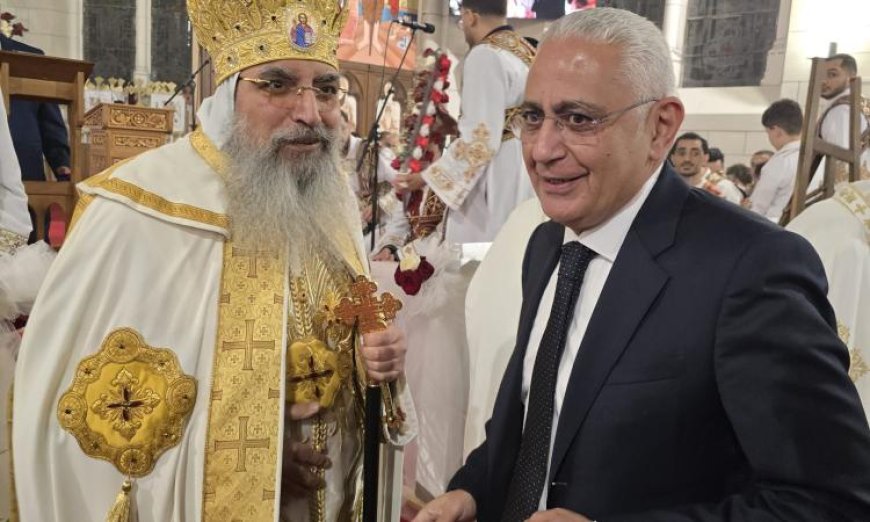 أسقف فرنسا يؤكد من قداس عيد القيامة أن مصر نموذج راسخ لوحدة الوطنية