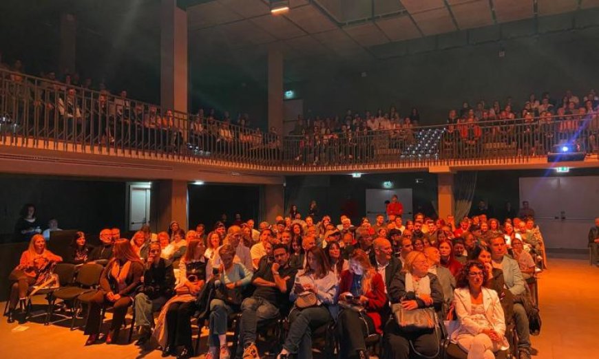 زاهي حواس يكشف أسرار كليوباترا في محاضرة مثيرة بكالياري الإيطالية