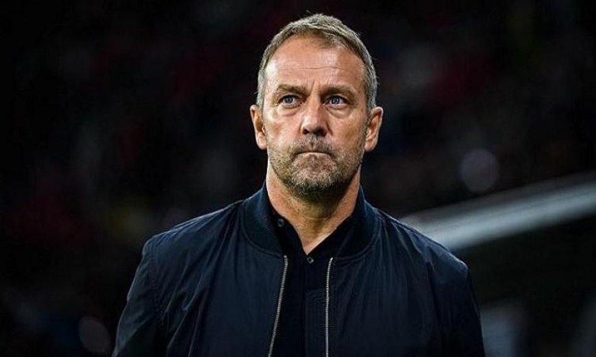 هانز فليك يدعو برشلونة لإنهاء الموسم بأفضل أداء ممكن