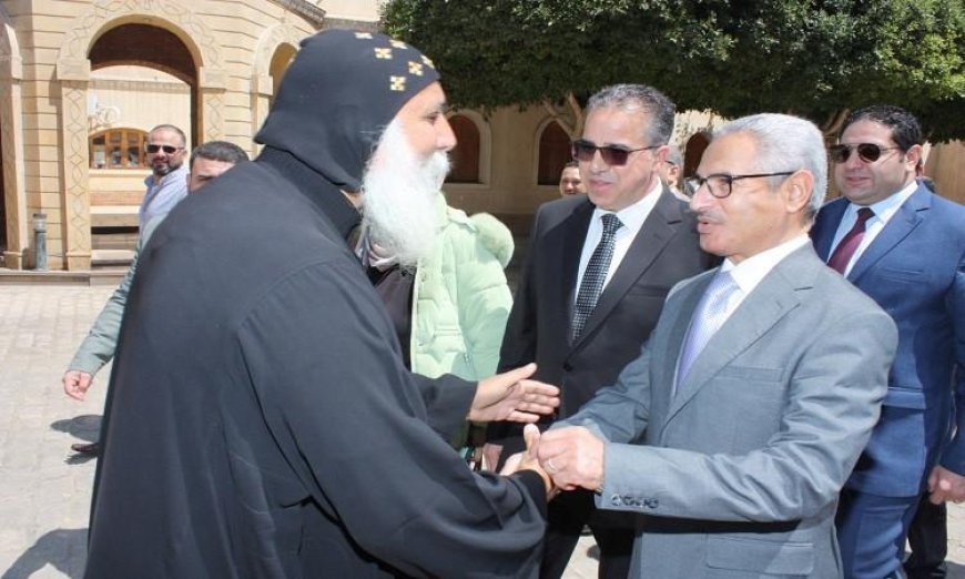 محافظ بني سويف يحتفل بعيد القيامة المجيد مع كافة طوائف الكنيسة ومذاهبها