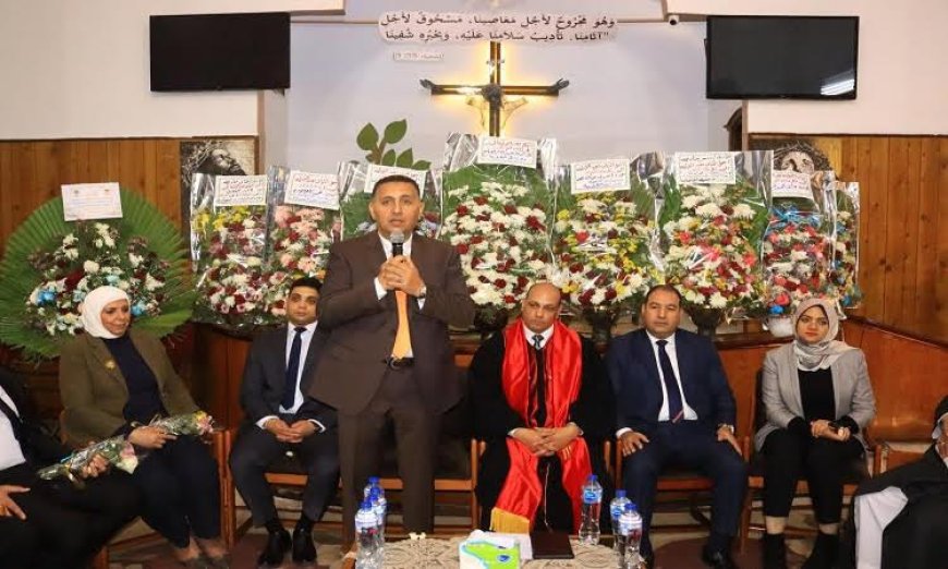 محافظ القليوبية يقدم التهاني للقس رفيق دويب بمناسبة رعايته للكنيسة الإنجيلية ببنها