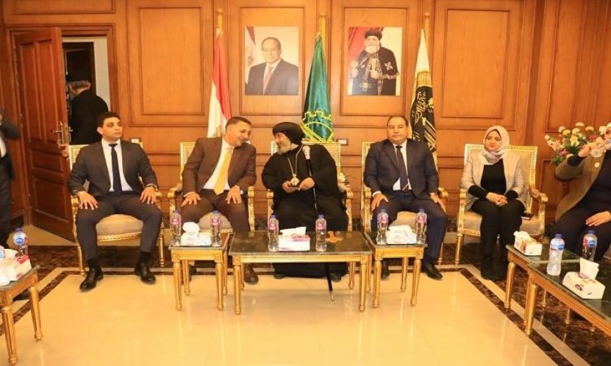 محافظ القليوبية يقدم التهاني للأنبا نوفير أسقف شبين القناطر بمناسبة عيد القيامة المجيد