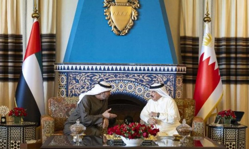 عاهل البحرين ورئيس الإمارات يناقشان آخر تطورات الشرق الأوسط وتأثيراتها العميقة