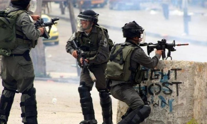 إصابة فلسطينيين بجروح خطيرة نتيجة إطلاق النار من قبل الاحتلال الإسرائيلي شرق غزة
