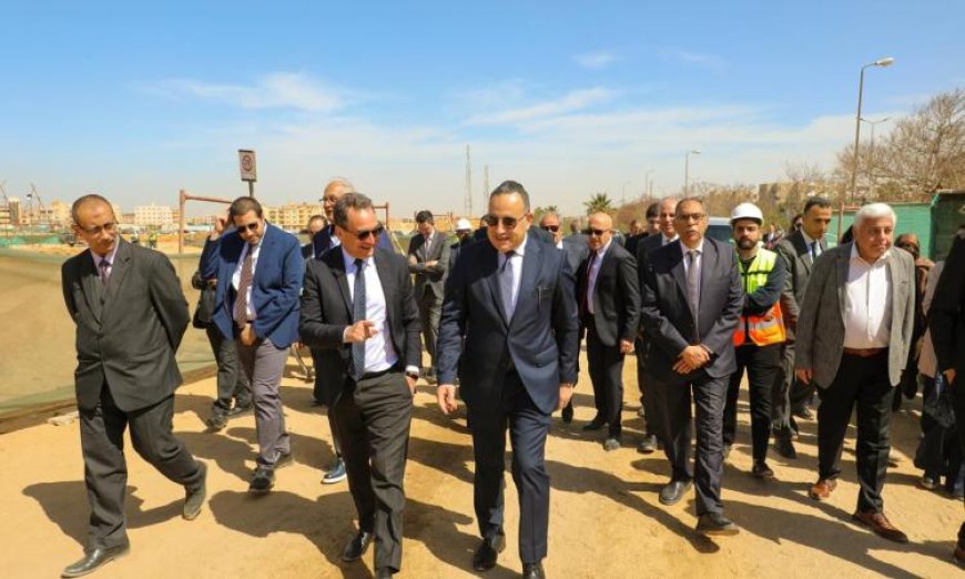 وزير التعليم العالي يشرف على تقدم إنشاء الحرم الجديد للجامعة الأهلية الفرنسية في الشروق