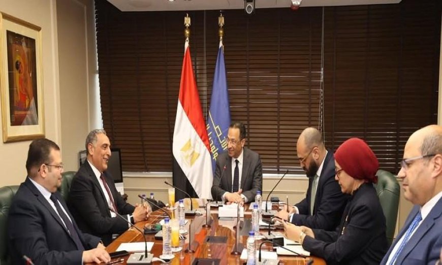 وزير الاتصالات يتباحث مع اوراكل لتعزيز التعاون في التحول الرقمي والمشاريع المستقبلية