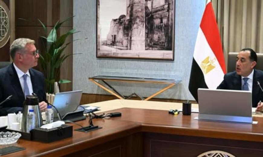 الحكومة تطلق إجراءات القيد المؤقت ل10 شركات جديدة في قطاع البترول بالبورصة