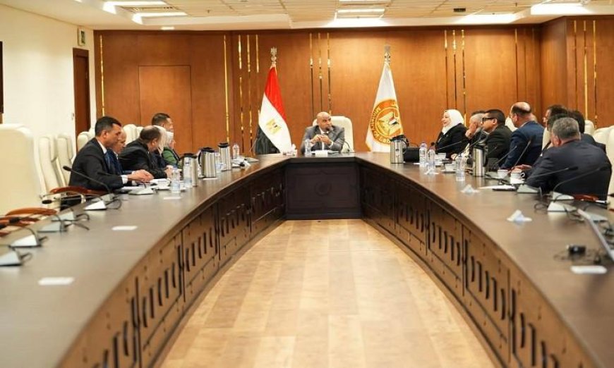وزير العمل يؤكد للبرلمان أن هدفنا المشترك هو تقديم خدمة متميزة ومشرفة للمواطنين