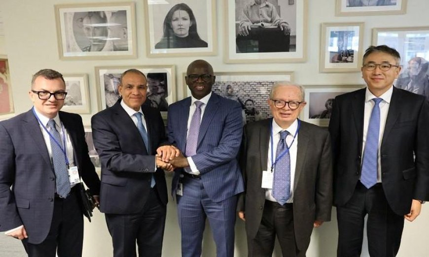 وزير الخارجية يجتمع مع نائب رئيس البنك الدولي لمناقشة قضايا الشرق الأوسط