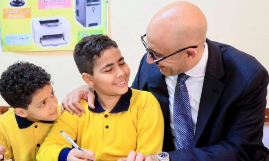 وزير التربية والتعليم يقوم بجولة تفقدية في مدارس الحوامدية والبدرشين ويشدد على أهمية تطوير التعليم