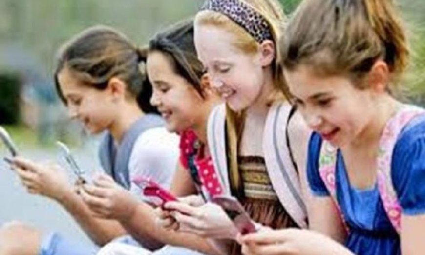 دراسات تكشف تأثير استخدام الهواتف على أداء الطلاب الدراسي