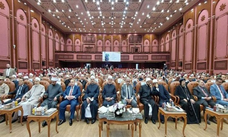 المؤتمر الدولي الخامس لكلية الدعوة الإسلامية يدعو لتحديث المناهج التعليمية من أجل بناء الإنسان