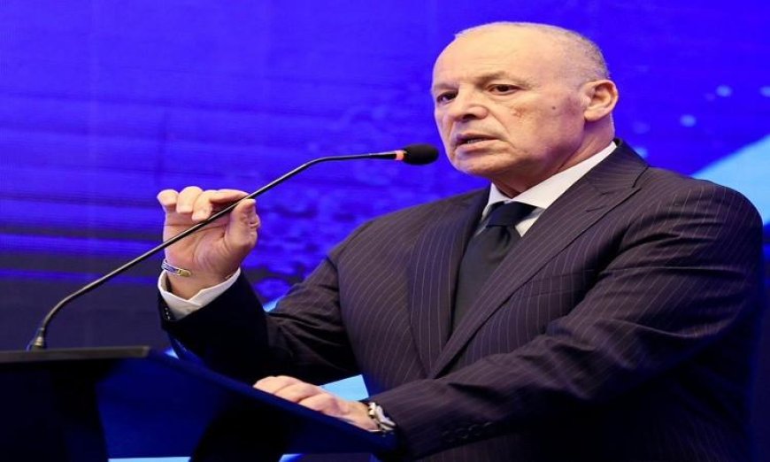 أبوريدة يسافر إلى كندا لحضور كونجرس فيفا السادس والسبعين