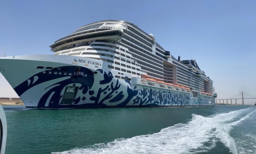 سفينة الركاب السياحية العملاقة تعبر قناة السويس في أكبر حدث بحري عالمي