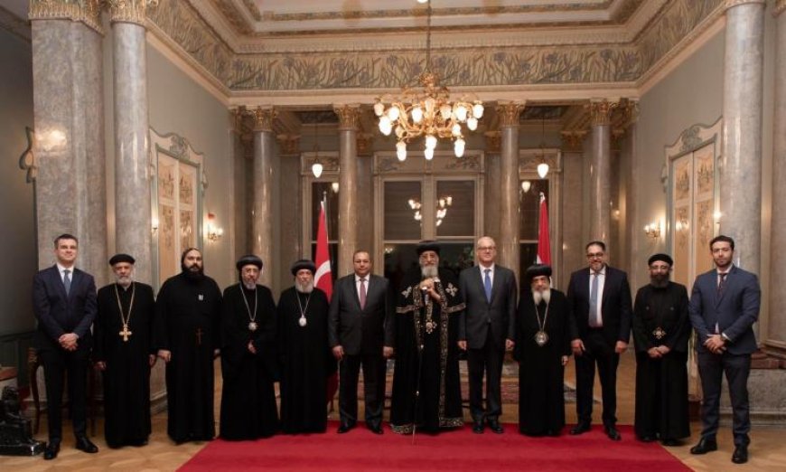 البابا تواضروس يقوم بزيارة تاريخية للقنصلية المصرية في إسطنبول