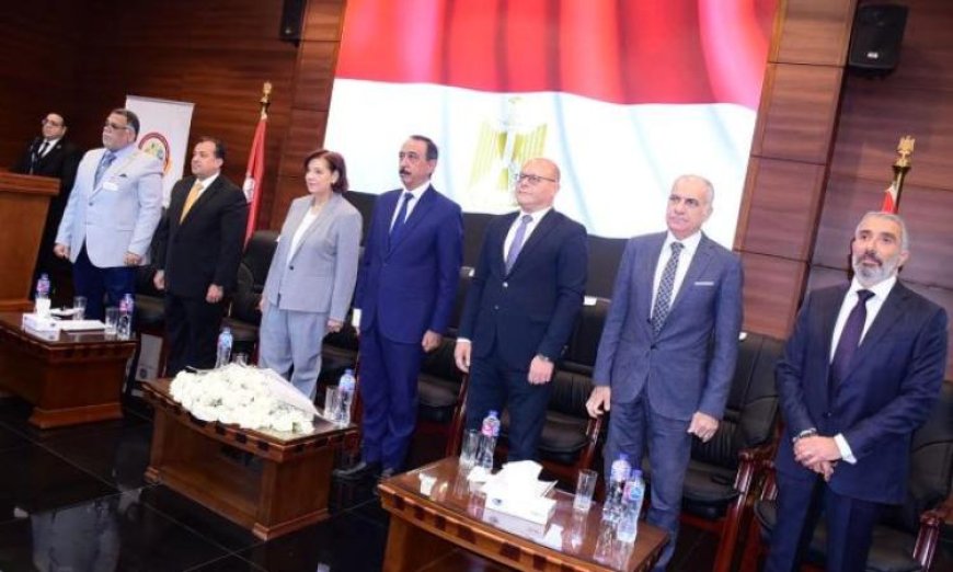 محافظ سوهاج ورئيس الجامعة يفتتحان المؤتمر الطبي الدولي الخامس بحضور لافت