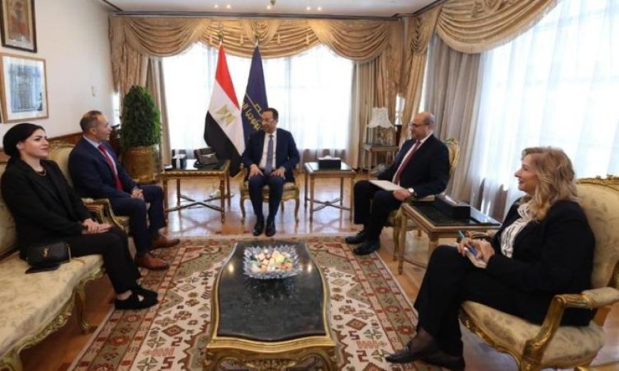 وزير الاتصالات يناقش مع Intel سبل تعزيز التعاون في تطوير البنية التكنولوجية