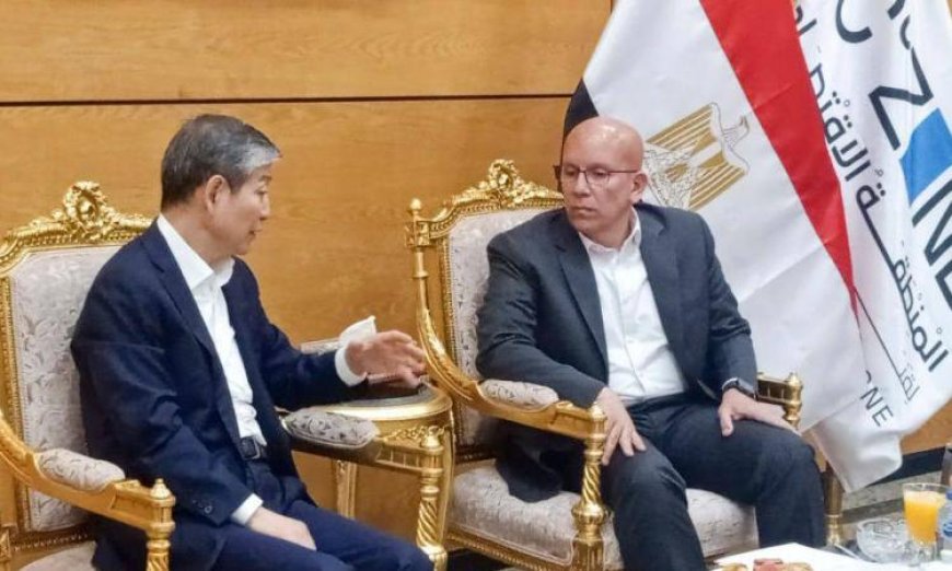 استقبال السفير الصيني في “اقتصادية قناة السويس” لبحث آفاق الاستثمار في الموانئ