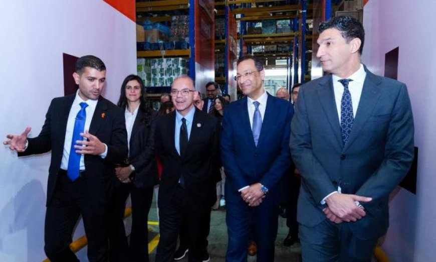 وزير الاستثمار يعلن افتتاح أكبر مركز توزيع للتجارة السريعة كدليل على جاهزية السوق