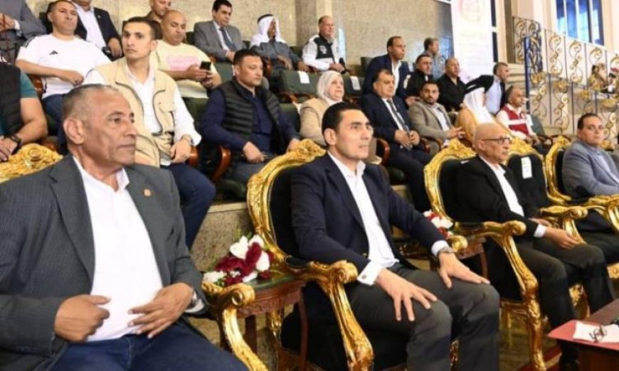 وزير الشباب ومحافظ شمال سيناء يستعرضان أبرز المشاريع في الصالة المغطاة بالعريش