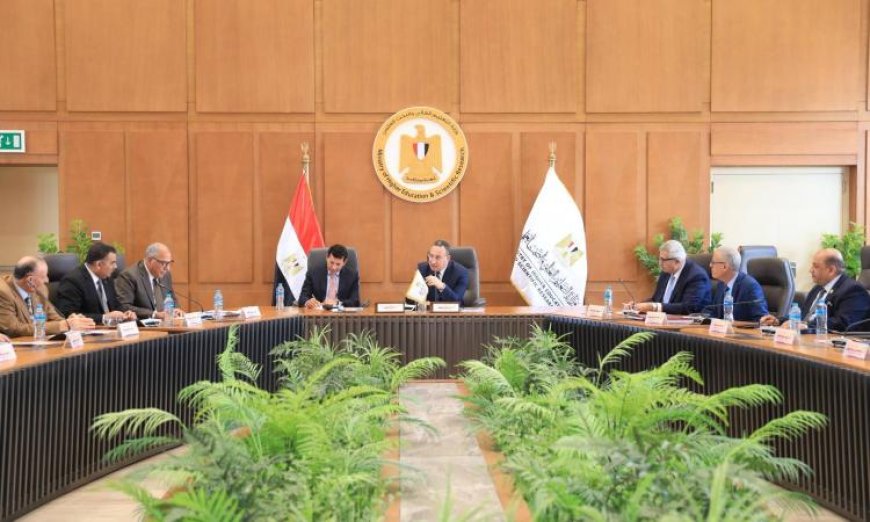 وزير التعليم العالي يقود اجتماع مجلس إدارة الاتحاد الرياضي للجامعات لتعزيز الأنشطة الرياضية في الجامعات