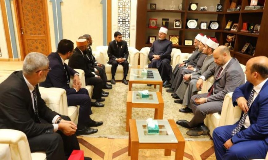 مفتي الجمهورية يلتقي وفد جامعة المالديف الإسلامية لتعزيز سبل التعاون المشترك