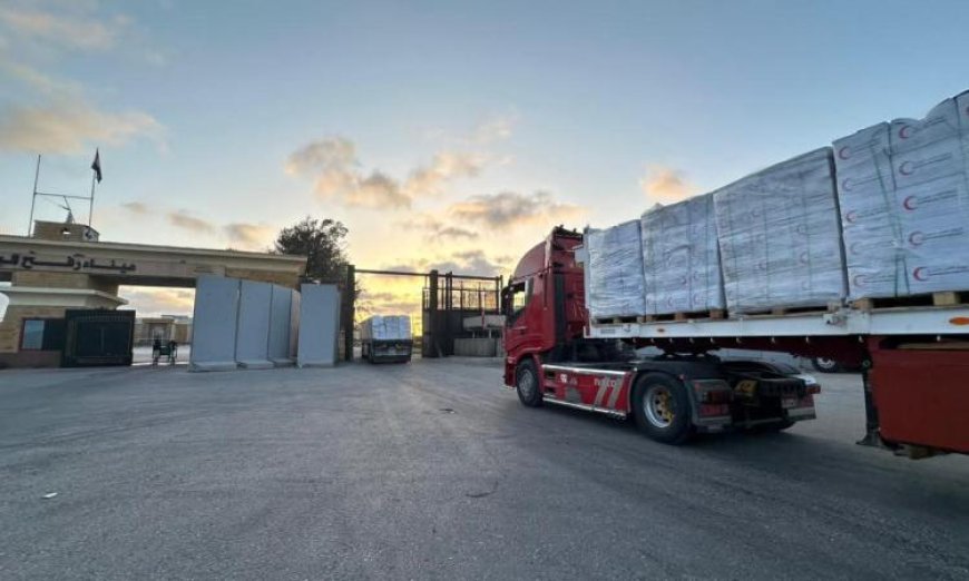 انطلاق الدفعة 186 من شاحنات المساعدات إلى قطاع غزة عبر معبر رفح