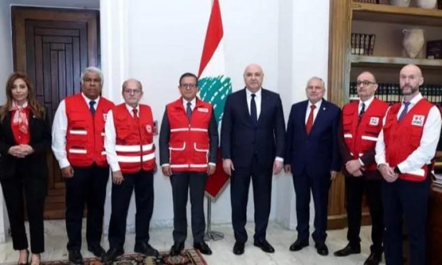 الرئيس اللبناني يدعو المجتمع الدولي للضغط على إسرائيل لوقف الاعتداءات على المدنيين والمسعفين