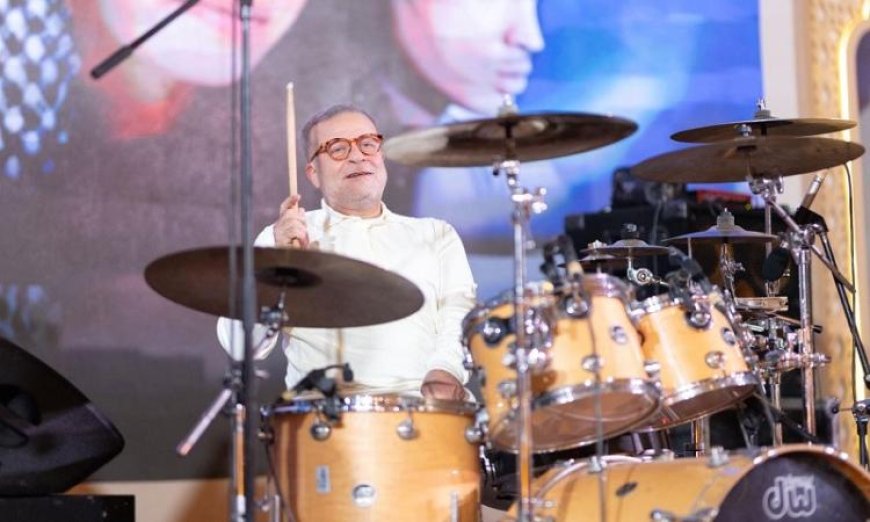 استعدوا لحفلات صيفية مذهلة مع فرقة نوستالجيا باند وبمشاركة شريف منير