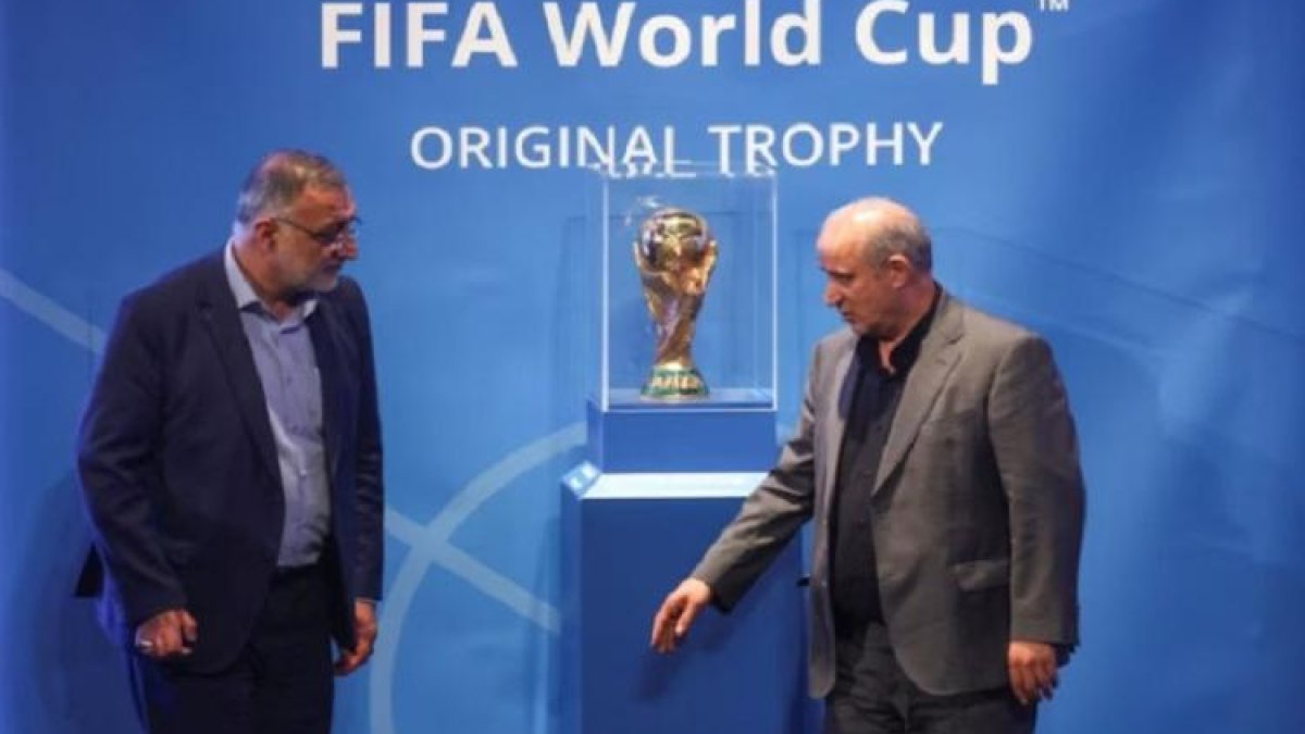 إيران تطلب من الفيفا ضمانات لحماية بعثتها من الإساءة في بطولة كأس العالم