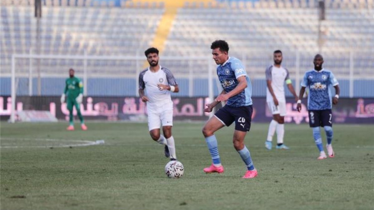 الدوري المصري في ذروة الإثارة بيراميدز يتحدى سموحة في معركة تحديد بطل الموسم