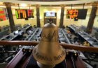 تباين أداء مؤشرات البورصة المصرية عند الإغلاق اليوم