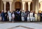 وزير الأوقاف يرحب بوفد من علماء باكستان في مسجد مصر