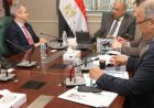 الكهرباء تستعرض آخر التطورات في مشاريع طاقة الرياح بالزعفرانة وجنوب الغردقة