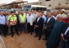 وزير النقل يزور مواقع العمل في مشروع تحديث طريق الصعيد الصحراوي الغربي لتعزيز البنية التحتية