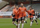 لوريان يحقق انتصاراً ساحقاً على ميتز برباعية نظيفة ويعزز موقعه في صدارة الدوري الفرنسي
