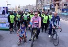 بداية مثيرة لسباق الدراجات بمشاركة كبيرة من الطلاب