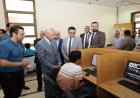 رئيس جامعة المنيا يقوم بجولة تفقدية في امتحانات كلية الصيدلة والعلاج الطبيعي بالجامعة الأهلية