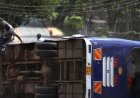 مأساة في بنجلاديش وفاة وإصابة 53 شخصا نتيجة حادث تصادم مروع