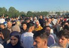آلاف المسلمين يحتفلون بعيد الأضحى بأداء الصلاة في المركز الإسلامي الكبير في فيينا