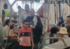 إقبال هائل من المواطنين على ركوب قطارات مونوريل شرق النيل بالصور