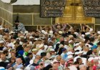 حجاج بيت الله يختتمون فريضة الحج بالطواف والدعاء في المسجد الحرام