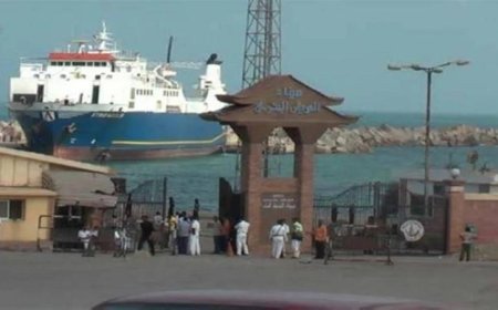 ميناء العريش البحري يغلق أبوابه بسبب تقلبات الطقس الشديدة