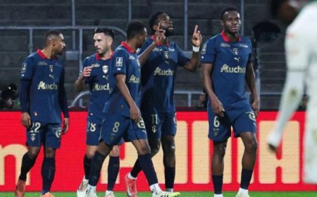 نيس يحقق تعادلا مثيرا ضد لانس ويعرقل مشواره نحو وصافة الدوري