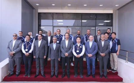 وزير الاتصالات يزور مصنع سامسونج لتصنيع الهواتف المحمولة والتابلت لتعزيز الابتكار المحلي