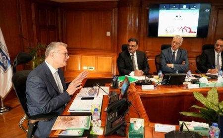 وزير البترول يكشف خطط تعظيم القيمة المضافة من خام الفوسفات لتعزيز الاقتصاد الوطني